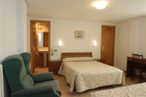 Hostal Aragon Теруел Екстериор снимка